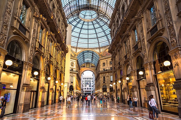 ميلانو بين الماضي والحاضر .. تعرف على أجمل المعالم السياحية فيها